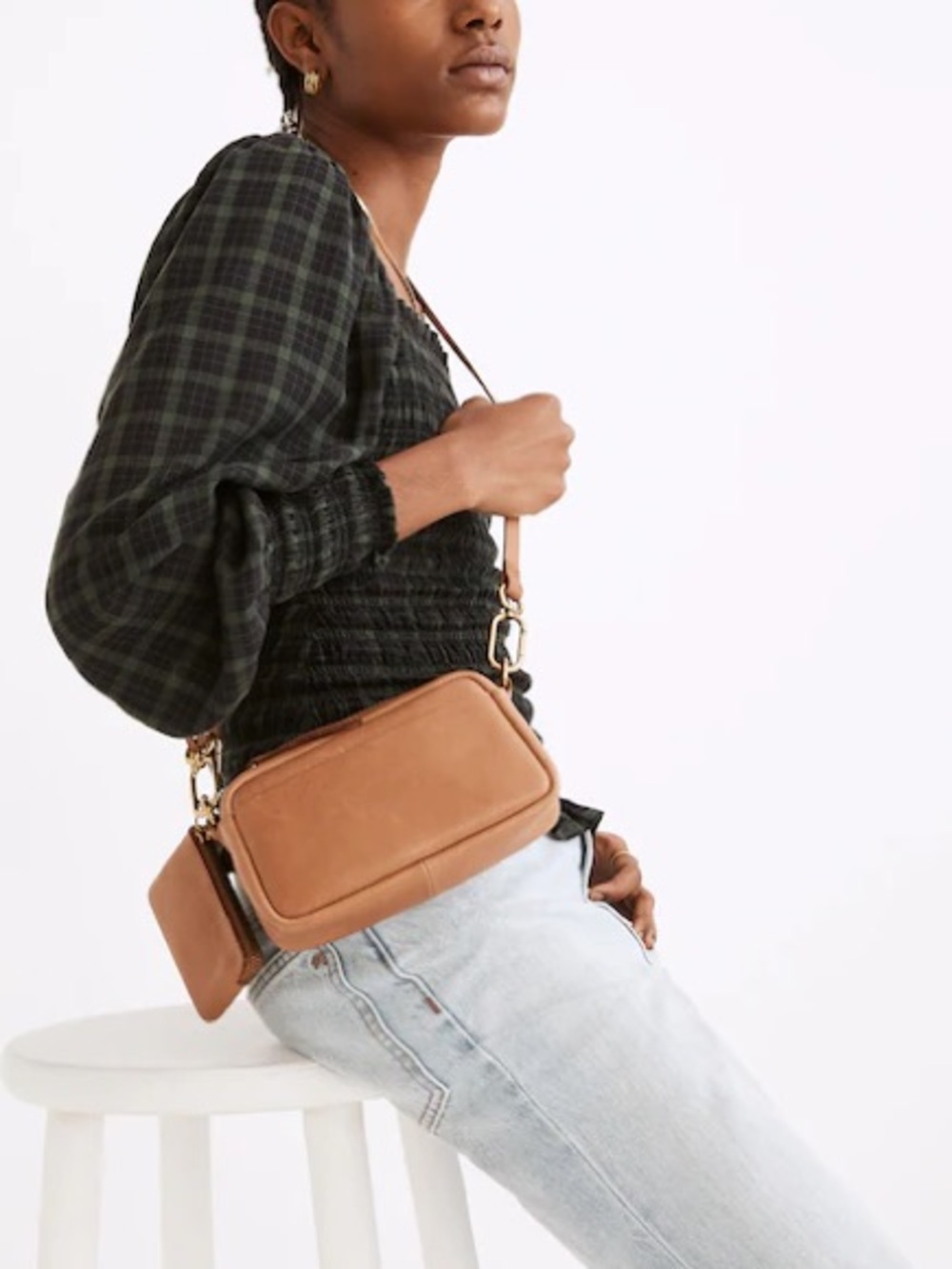 MADEWELL The Leather Carabiner Mini Crossbody Bag | Warm Hickory Tan - Picture 2 of 14
